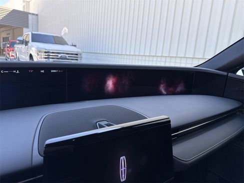 Used 2024 Lincoln Nautilus Reserve w/ Jet Appearance Package (87T) image 27