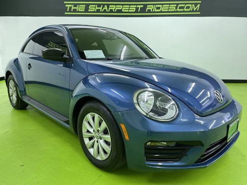 Used 2017 Volkswagen Beetle 1.8T Classic image 2