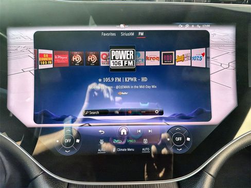 Used 2023 Mercedes-Benz EQS 580 4MATIC Sedan image 12