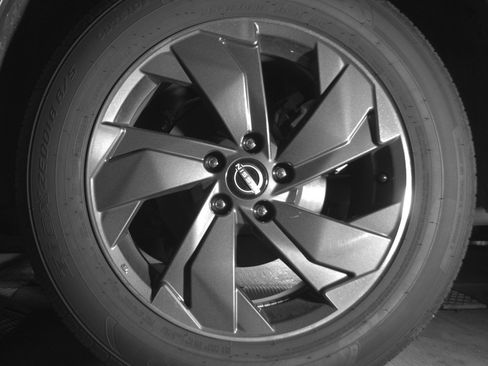 Used 2025 Nissan Rogue SV image 14