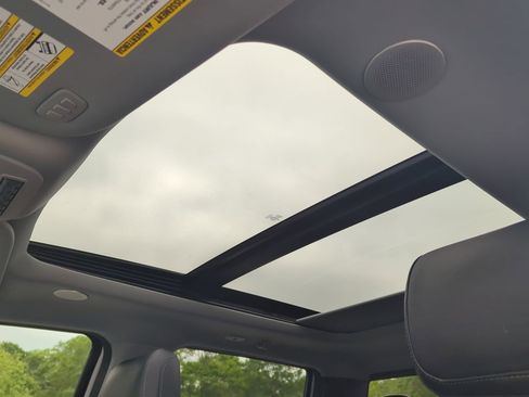 Certified 2024 Ford F250 Lariat w/ Lariat Ultimate Package AWD/4WD image 18