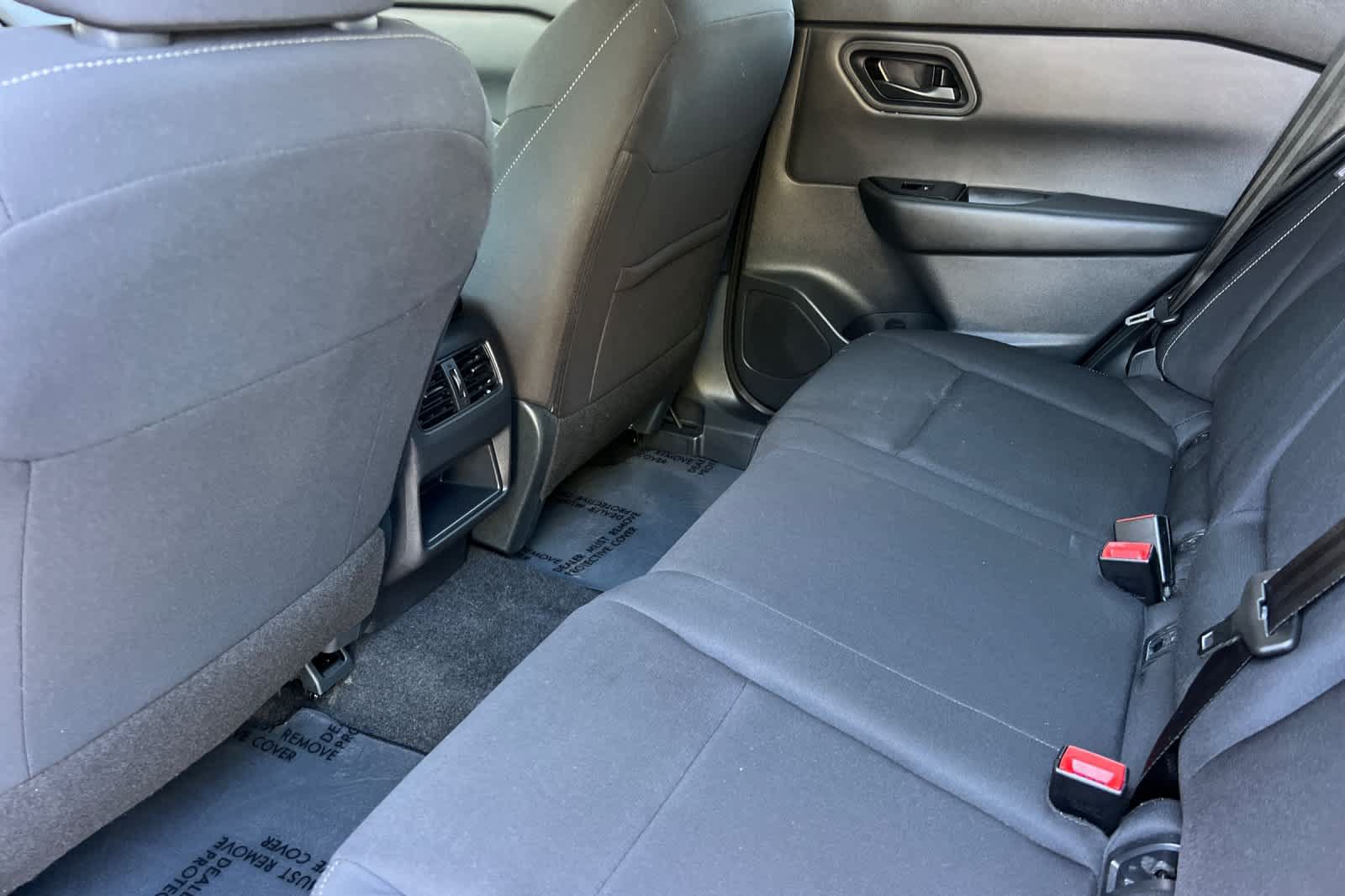 Used 2026 Nissan Rogue S FWD image 4