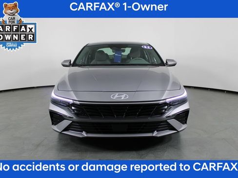 Used 2025 Hyundai Elantra SEL image 5