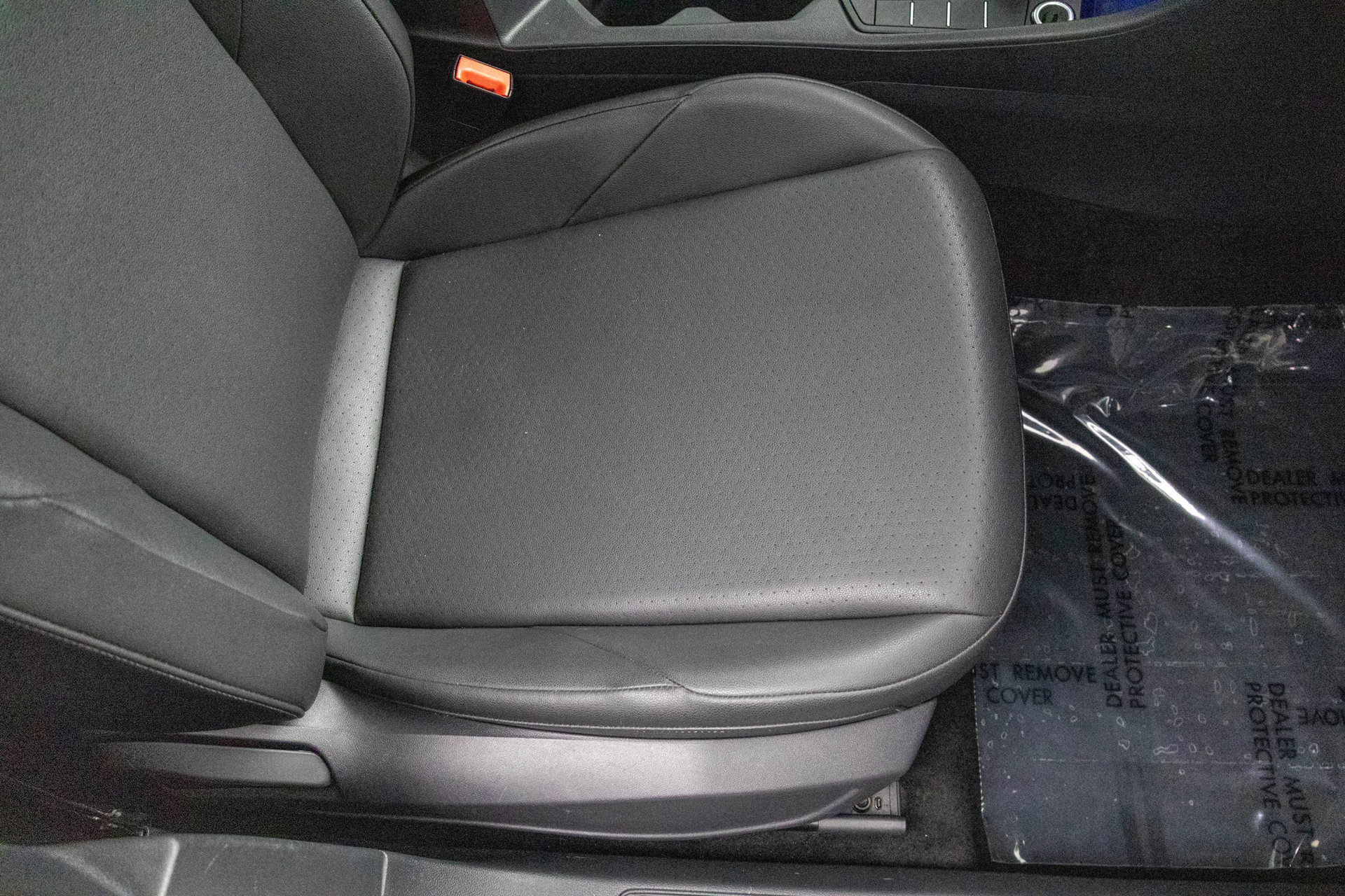 Used 2019 Volkswagen Jetta SEL w/ Cold Weather Package FWD image 35
