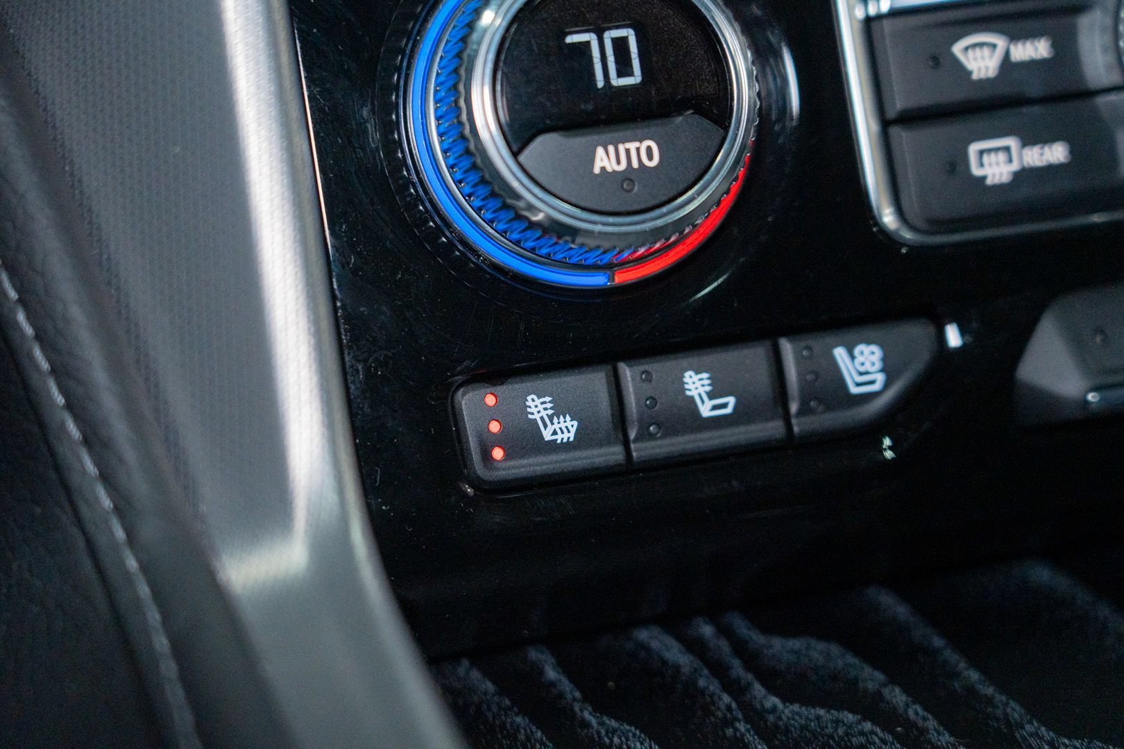 Used 2024 GMC Yukon Denali AWD/4WD image 59