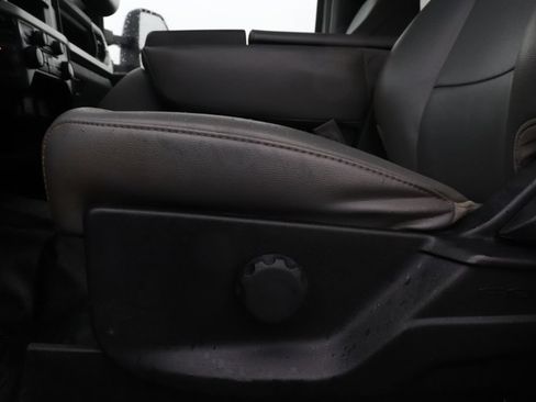 Used 2024 Ford F550 4x4 Crew Cab Super Duty image 39