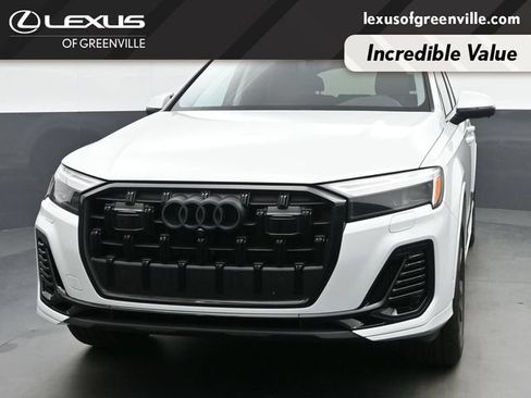 Used 2025 Audi Q7 3.0T Premium Plus AWD/4WD image 3