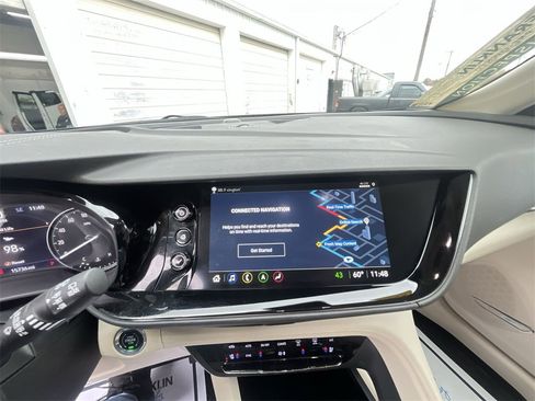 Used 2023 Buick Envision Avenir image 18