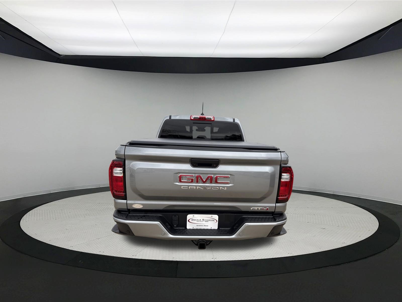 Used 2025 GMC Canyon AT4 AWD/4WD image 6
