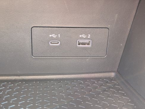 Used 2023 Nissan Pathfinder SV AWD/4WD image 25