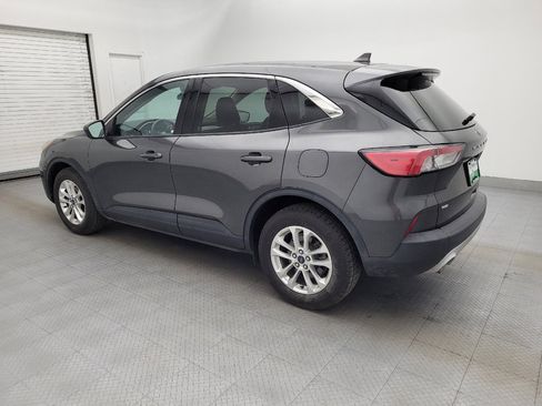Used 2020 Ford Escape SE image 3