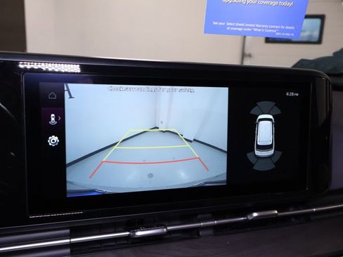 Used 2024 Kia Carnival EX image 30