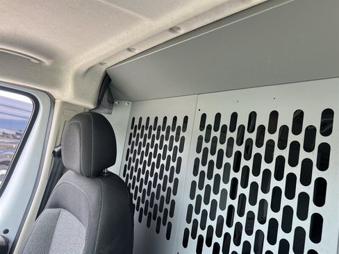 Used 2021 RAM ProMaster 2500 w/ Convenience Group FWD image 27