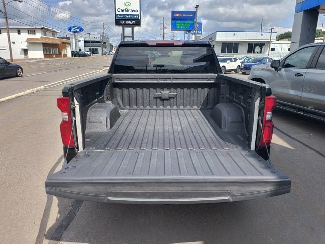 Used 2023 Chevrolet Silverado 1500 RST w/ Protection Package AWD/4WD image 3