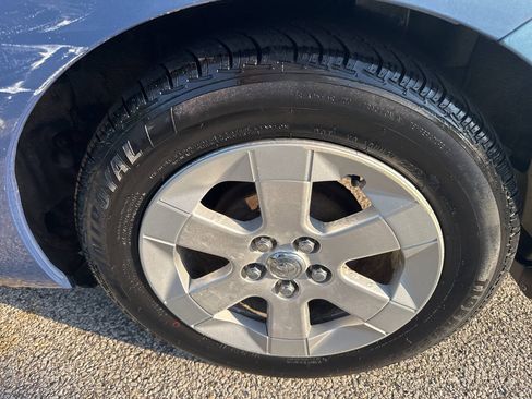 Used 2004 Toyota Prius FWD image 23