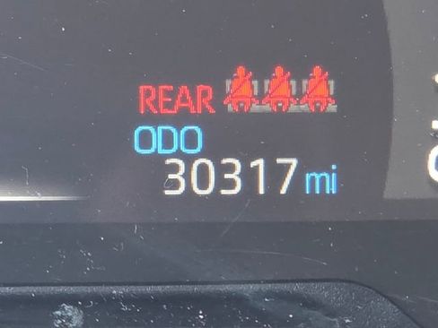 Used 2023 Toyota RAV4 XLE Premium image 25