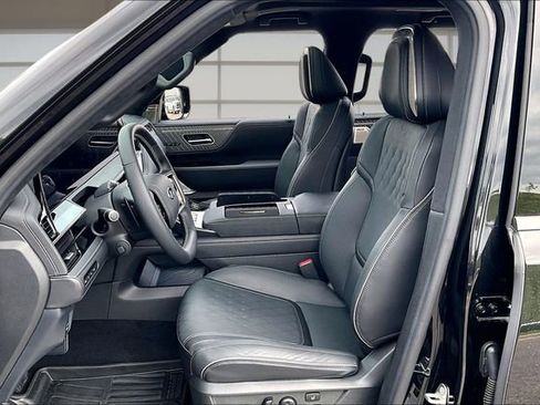 Certified 2026 INFINITI QX80 Autograph image 25