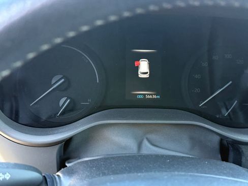 Used 2024 Toyota Sienna XLE image 18