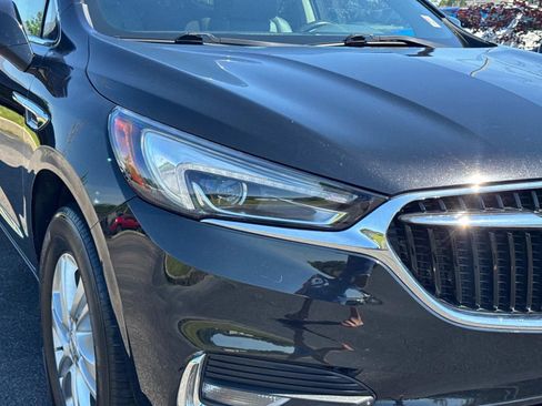 Used 2021 Buick Enclave Essence FWD image 13