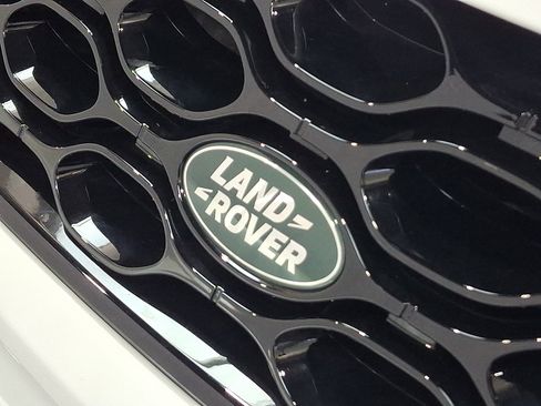 Certified 2025 Land Rover Discovery Sport S AWD/4WD image 32