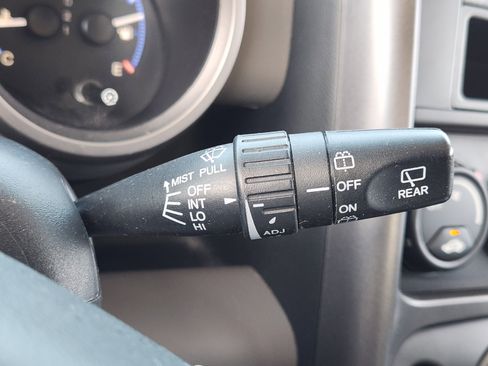 Used 2010 Honda Element LX image 21