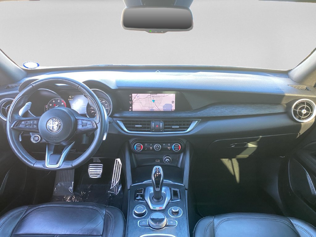 Used 2022 Alfa Romeo Stelvio Sprint RWD image 14