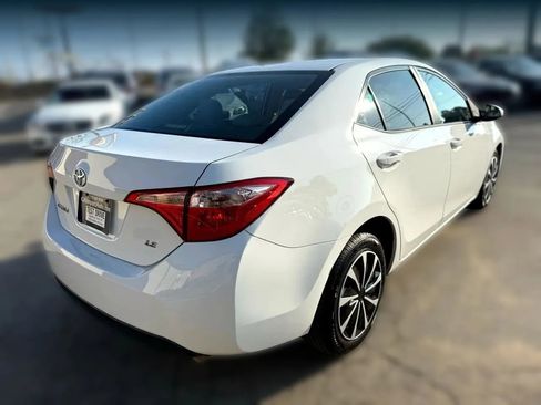 Used 2019 Toyota Corolla LE image 4
