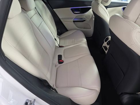 Certified 2025 Mercedes-Benz GLC 350e 4MATIC image 24