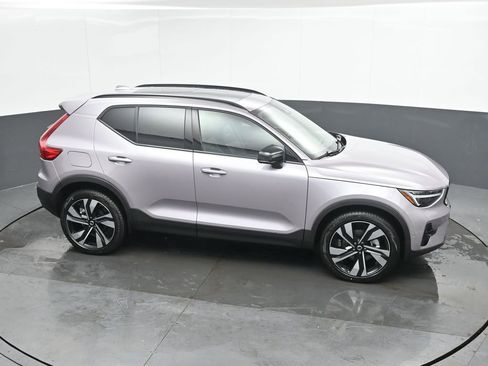 New 2026 Volvo XC40 B5 Ultra w/ Protection Package Premier AWD/4WD image 32
