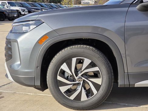 New 2026 Volkswagen Tiguan S FWD image 6