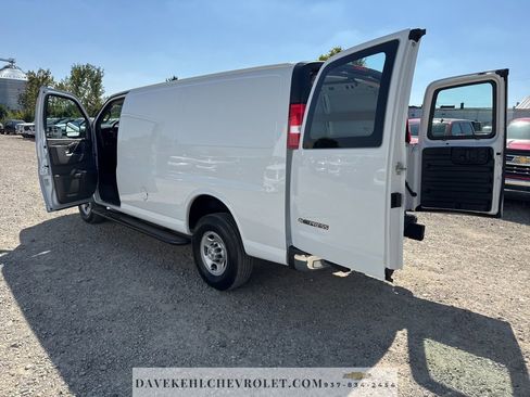 Used 2023 Chevrolet Express 2500 w/ Driver Convenience Package image 30