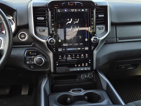 Used 2023 RAM 1500 Big Horn AWD/4WD image 9