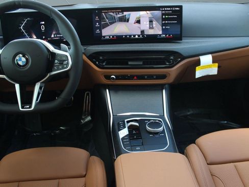 Used 2026 BMW 330i Sedan w/ M Sport Package image 17