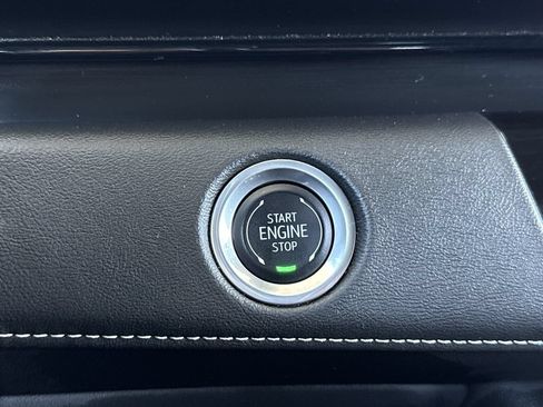 Used 2024 Cadillac Escalade Sport AWD/4WD image 16