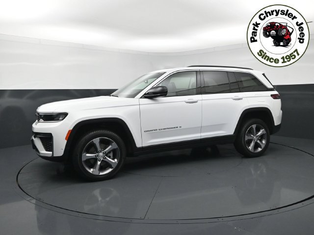 New 2026 Jeep Grand Cherokee Limited w/ Luxury Tech Group II AWD/4WD image 2
