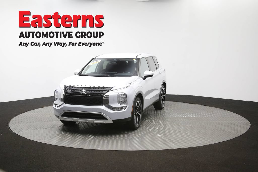 Used 2024 Mitsubishi Outlander SE AWD/4WD image 54