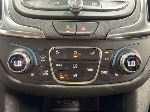 Used 2024 Chevrolet Equinox LT AWD/4WD image 19
