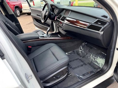 Used 2010 BMW X5 xDrive30i image 29