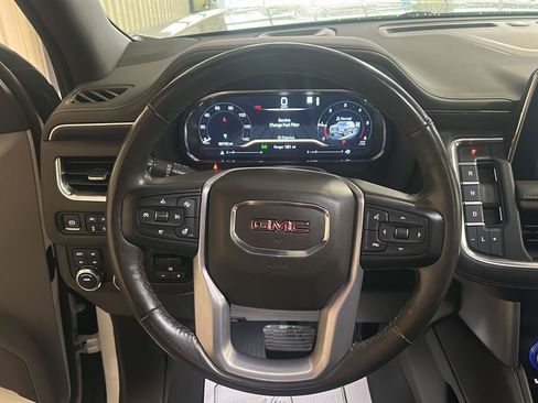 Used 2022 GMC Yukon XL SLT w/ SLT Premium Package AWD/4WD image 23