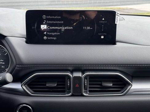 New 2025 MAZDA CX-5 AWD 2.5 S w/ Select Package image 3