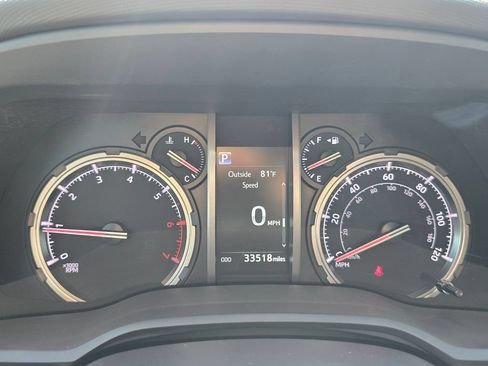 Used 2024 Toyota 4Runner TRD Off-Road Premium w/ Moonroof Package AWD/4WD image 22