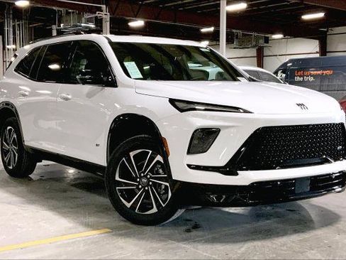 New 2026 Buick Enclave Sport Touring w/ Power Package image 15