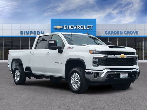 Used 2026 Chevrolet Silverado 2500 LT w/ All Star Edition AWD/4WD image 1