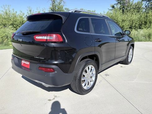 Used 2016 Jeep Cherokee Limited AWD/4WD image 7