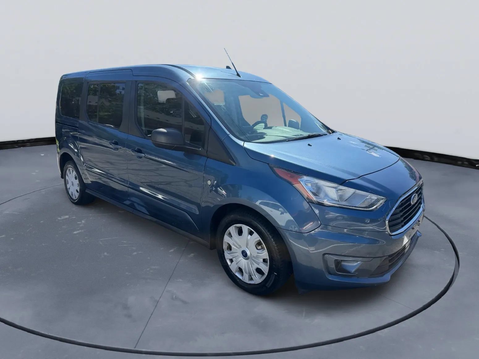 Used 2019 Ford Transit Connect XLT FWD image 8