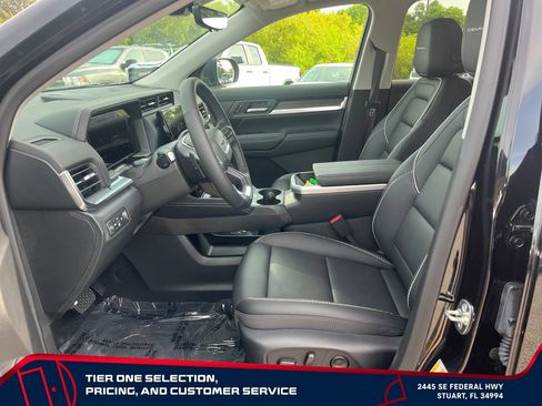 New 2026 GMC Terrain Denali w/ LPO, Black Badging Package AWD/4WD image 11