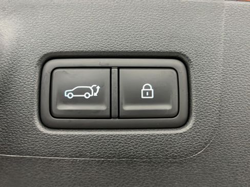 Used 2025 Hyundai Santa Fe Calligraphy AWD/4WD image 30
