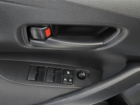 Used 2024 Toyota Corolla LE image 31