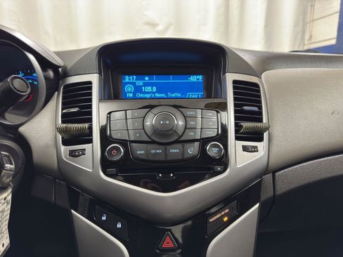 Used 2013 Chevrolet Cruze LS image 23