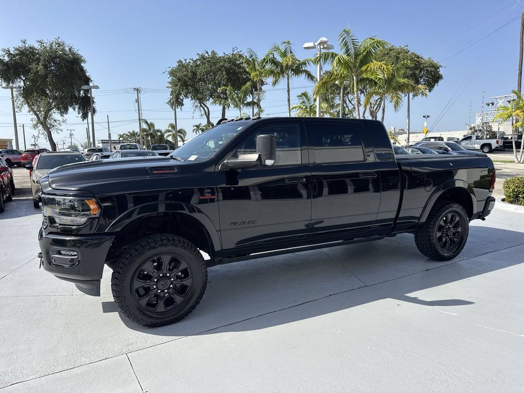 Used 2022 RAM 2500 Limited AWD/4WD image 10